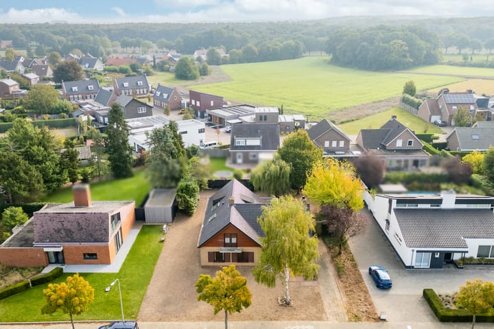 Photo 39 of Brantstraat 7