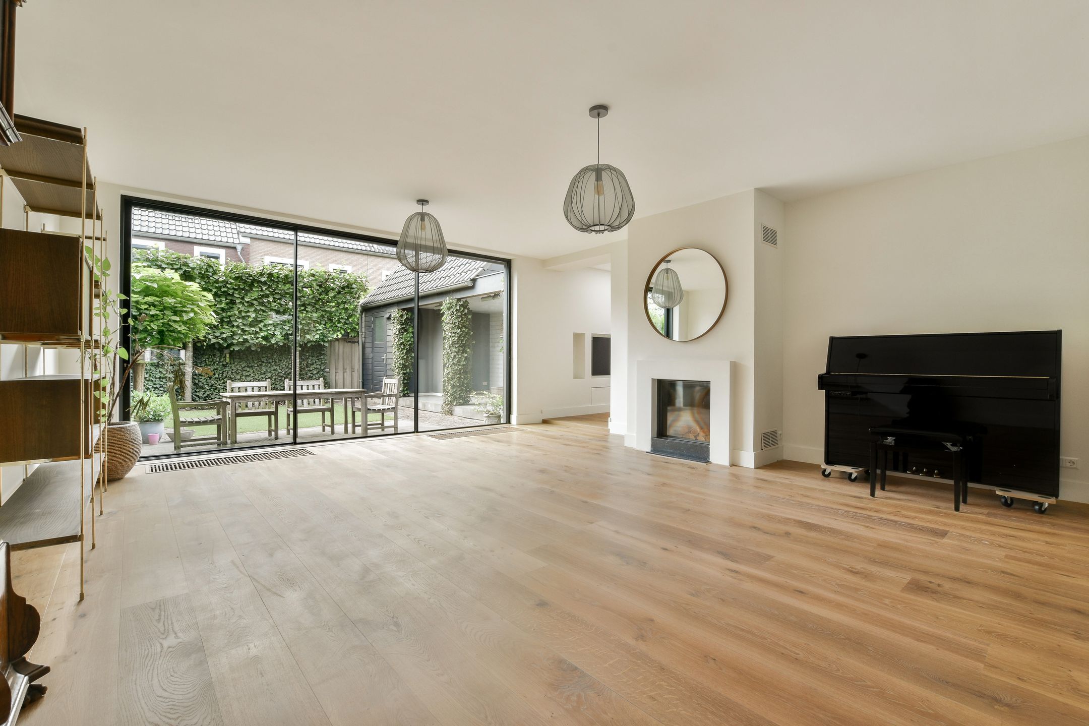 Foto 3 van Boterbloem 8