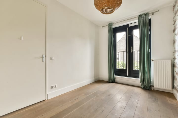 Photo 28 of Boterbloem 8