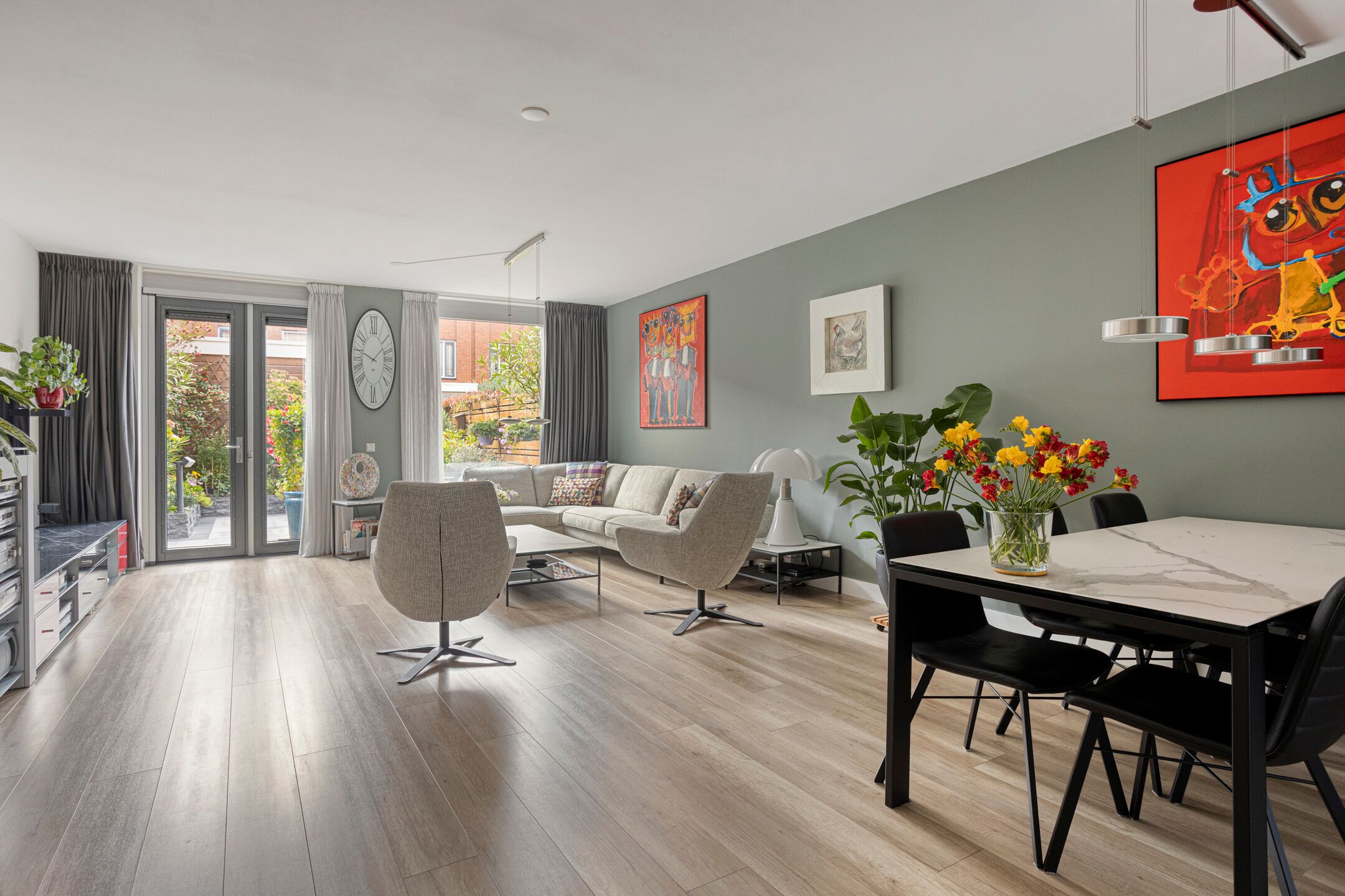 Photo 9 of Hongarenburg 263