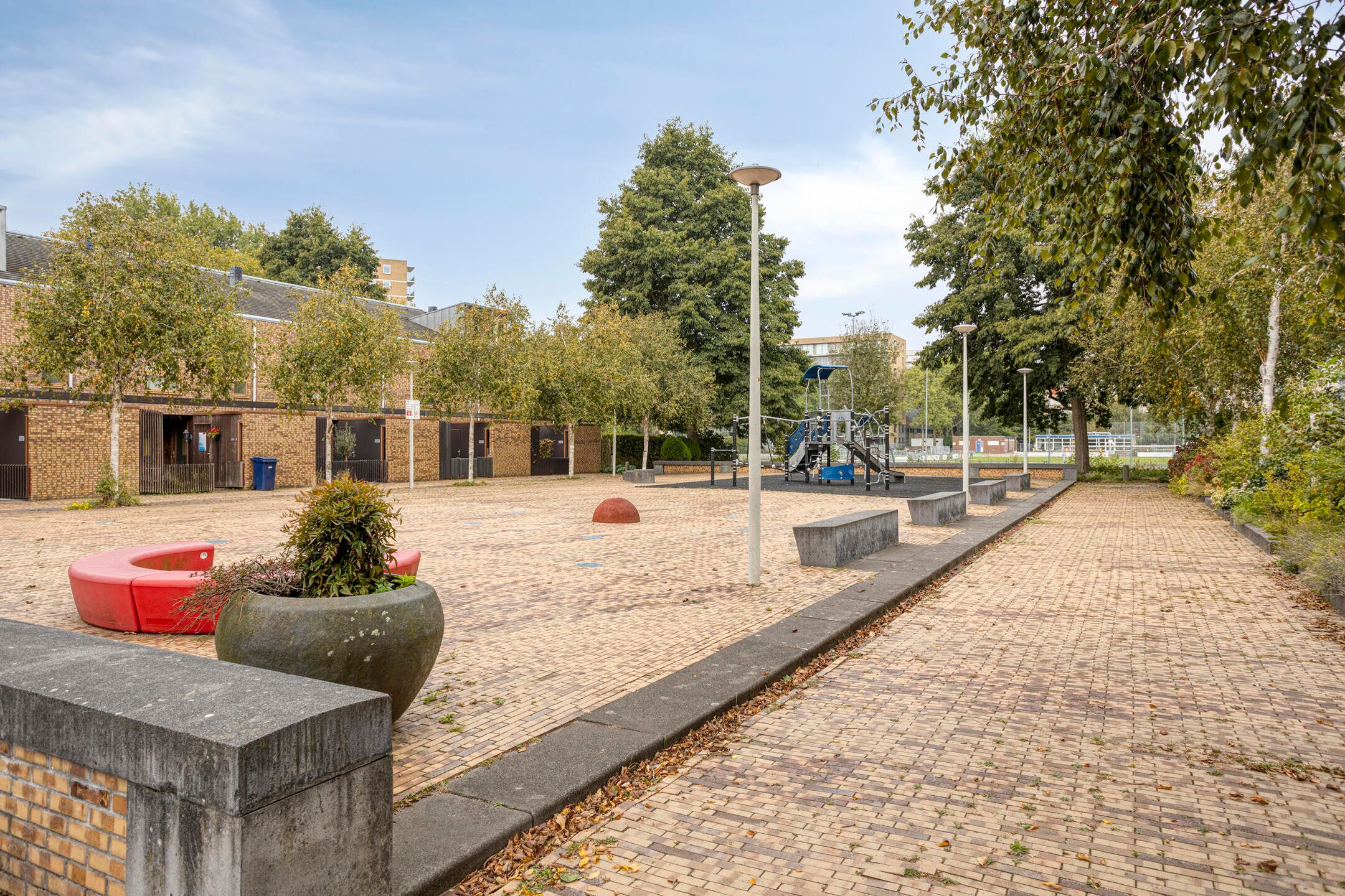 Photo 48 of Hongarenburg 263