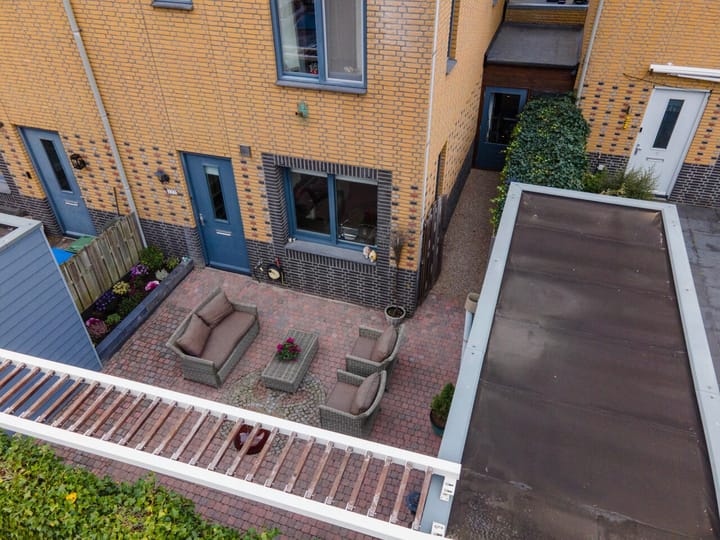 Photo 11 of Straat van Corsica 177