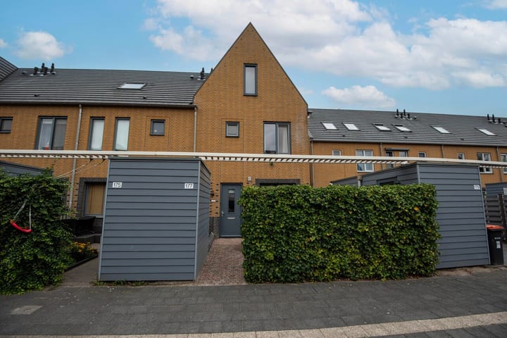 Photo 13 of Straat van Corsica 177