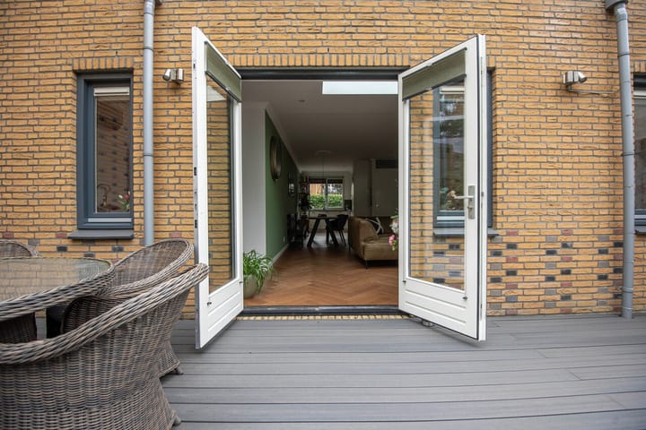 Photo 30 of Straat van Corsica 177