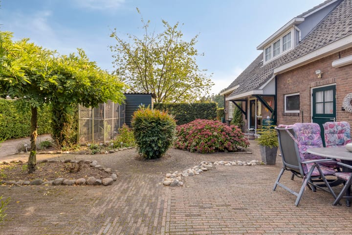 Foto 35 van Beekstraat 56