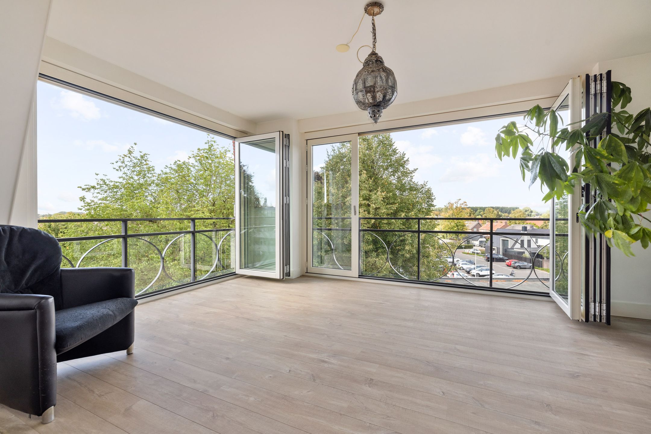 Photo 6 of Hoofdstraat 6-J