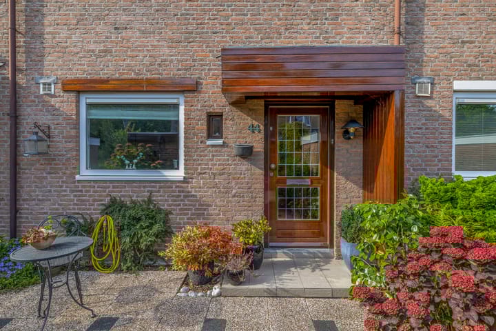 Foto 4 van Tourmalijn 44