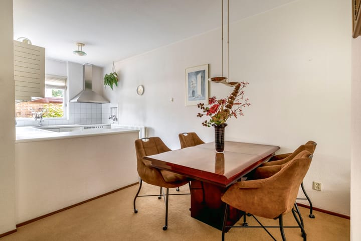 Foto 11 van Tourmalijn 44