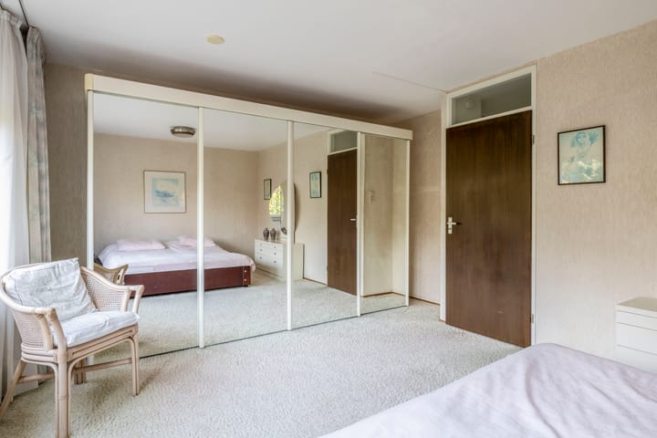 Foto 22 van Tourmalijn 44