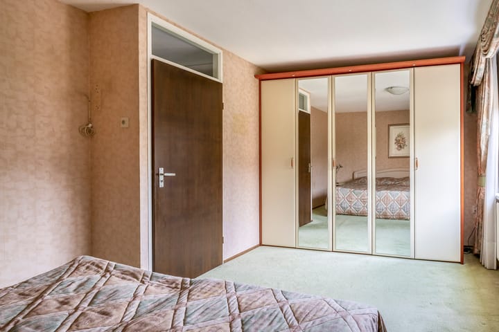 Foto 29 van Tourmalijn 44