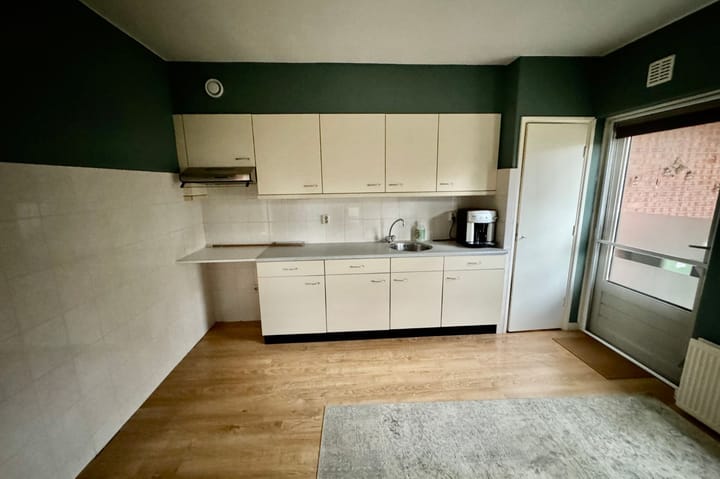 Foto 10 van Anjelierstraat 28