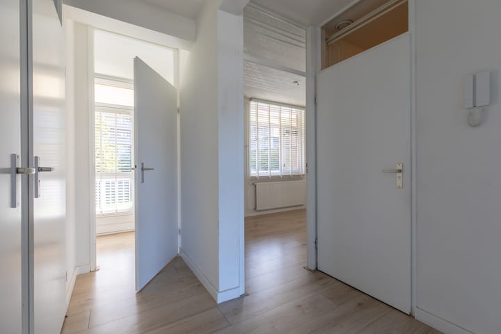 Foto 11 van Zeswegenlaan 197