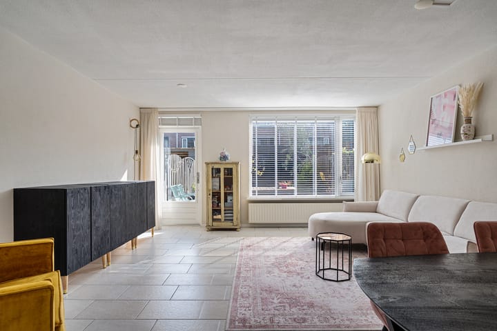 Photo 12 of Farmanstraat 12