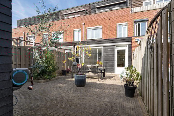 Photo 17 of Farmanstraat 12