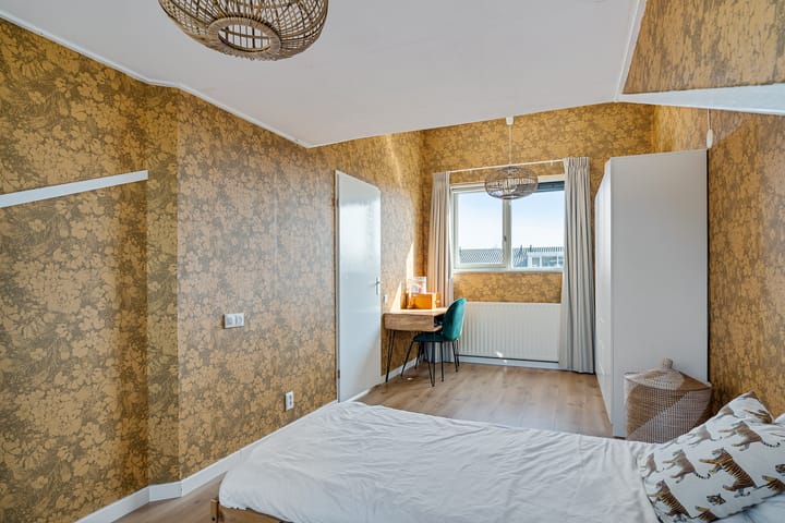 Photo 37 of Farmanstraat 12