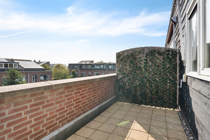 Photo 39 of Farmanstraat 12