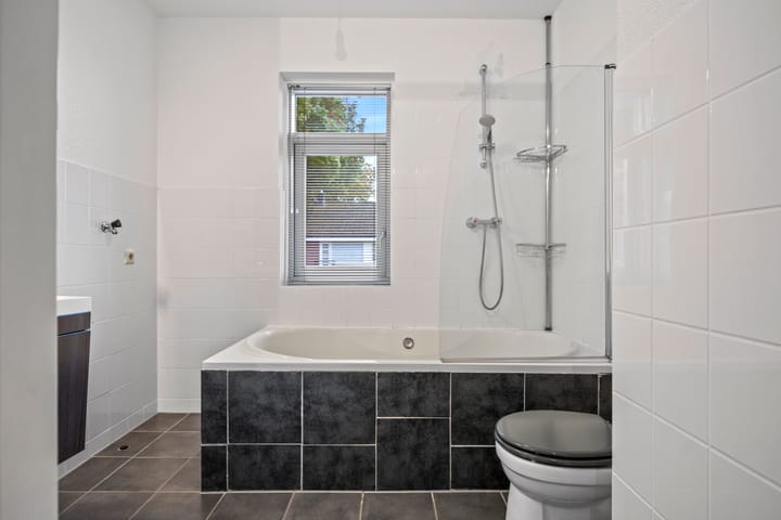 Foto 15 van van Vessemstraat 17