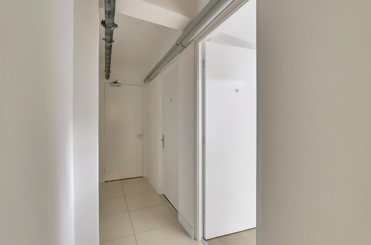 Foto 14 van Johannes Uitenbogaertstraat 21-C