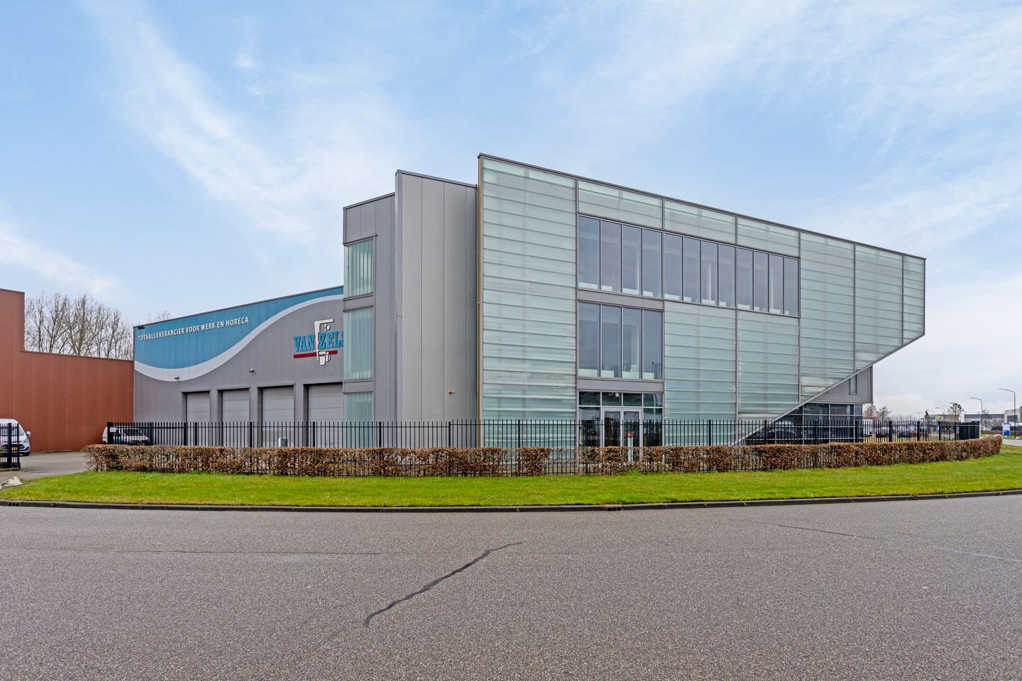 Bekijk foto 2 van Argon 34