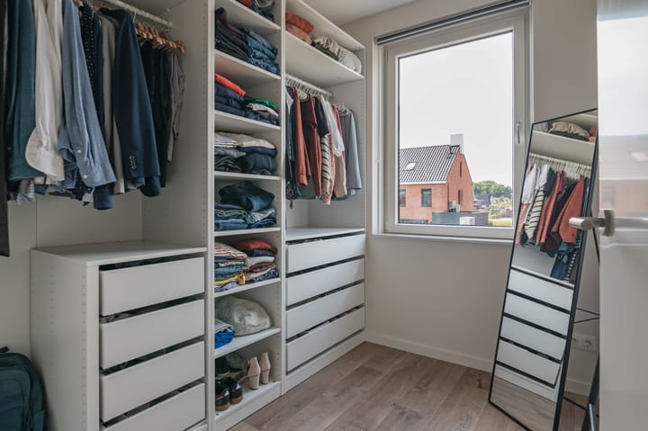 Photo 27 of It Fluen 12