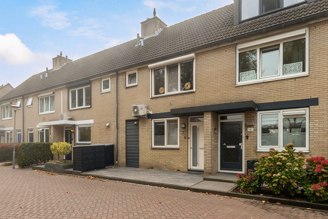 Photo 1 of Joke Smit-erf 160