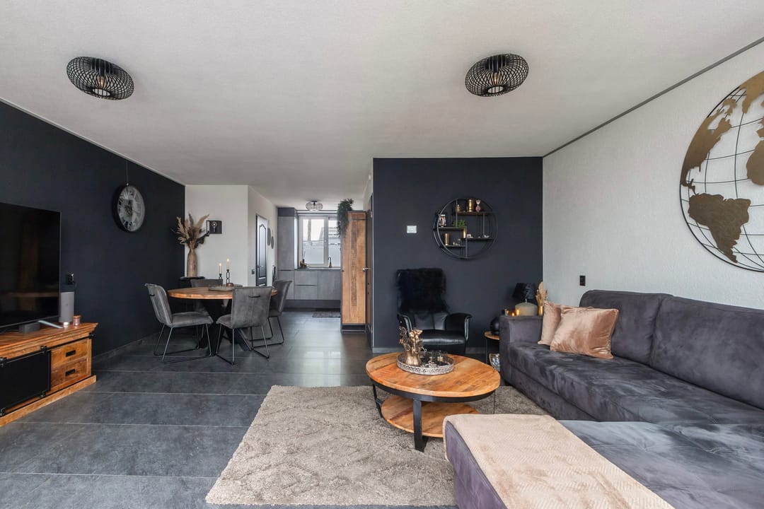 Photo 11 of Joke Smit-erf 160