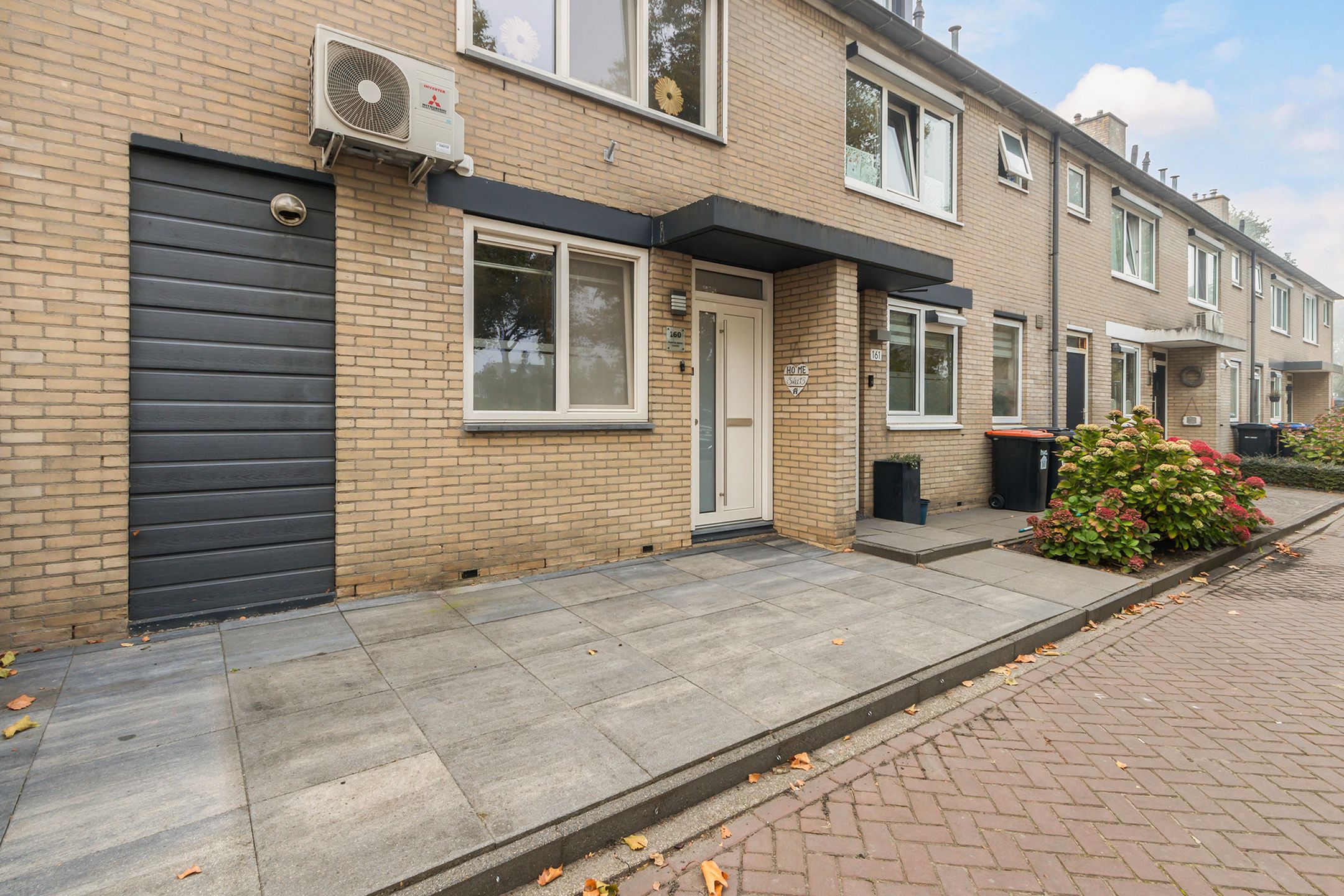 Photo 27 of Joke Smit-erf 160