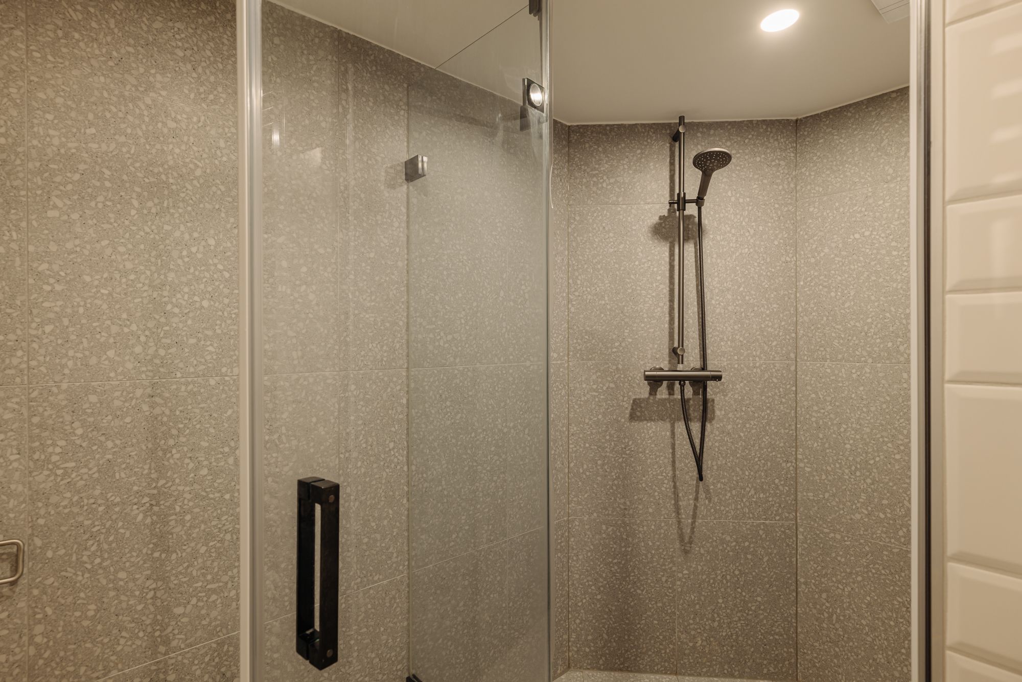 Foto 27 van Esmoreitstraat 17-H