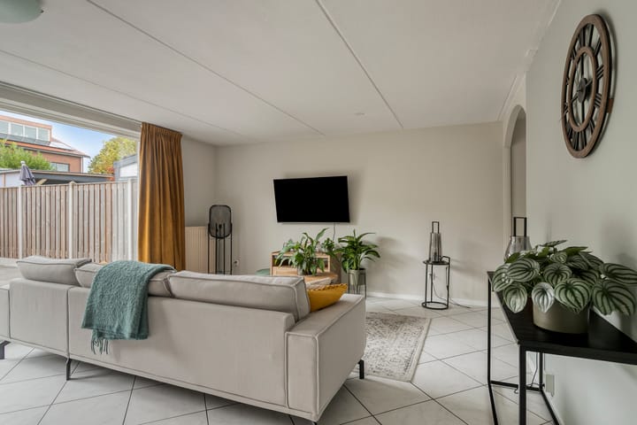 Foto 4 van John Fernhoutstraat 6