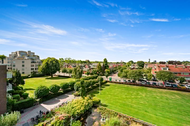 Prins Hendrikplein 52 main image