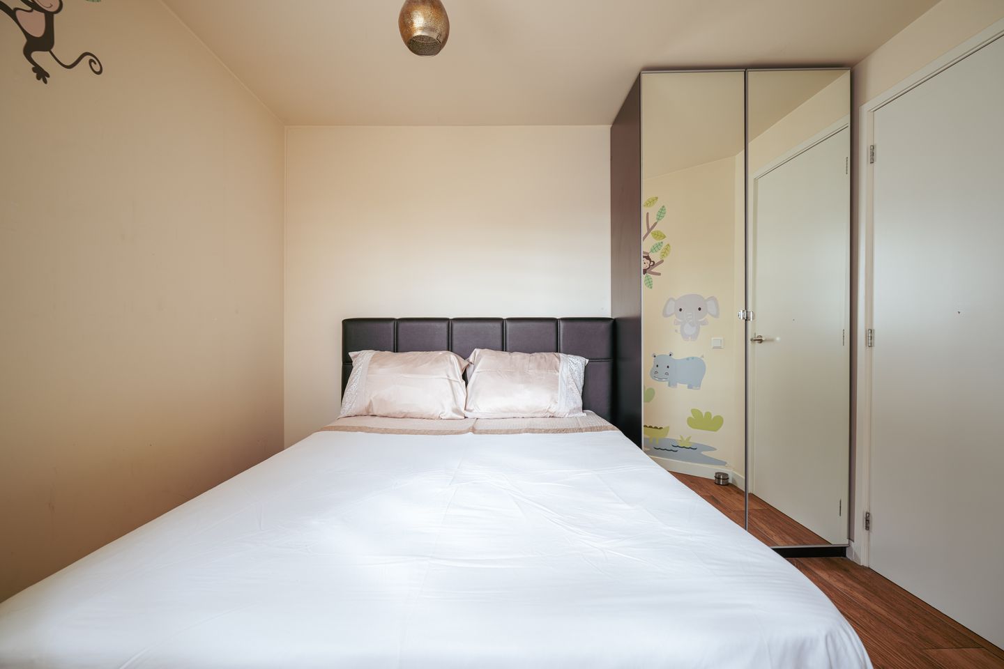 Foto 19 van Eerste Van der Helststraat 1-A25