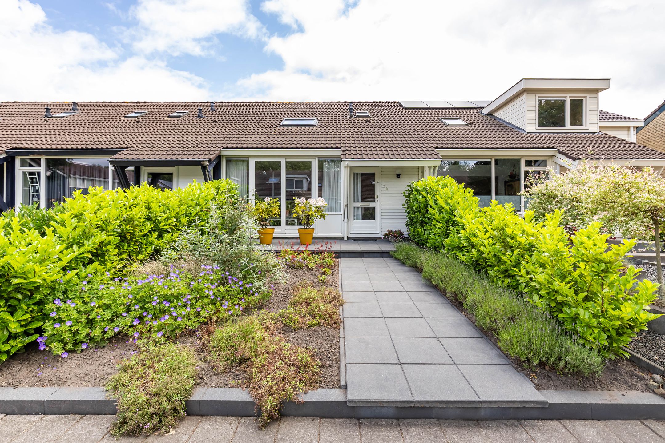 Burgemeester van Panhuyslaan 18