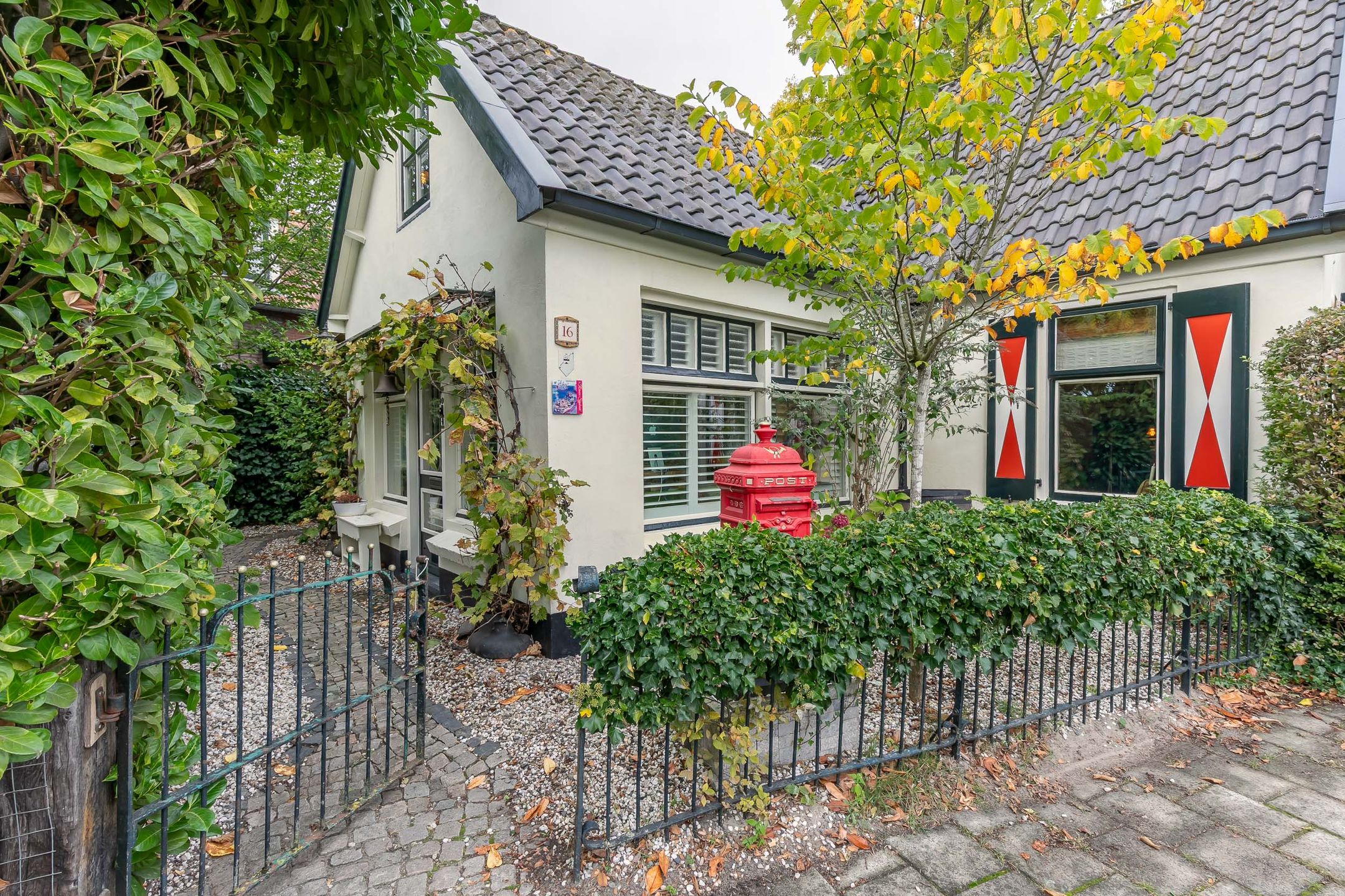 Buying a house in The Netherlands., Nieuwstraat 16