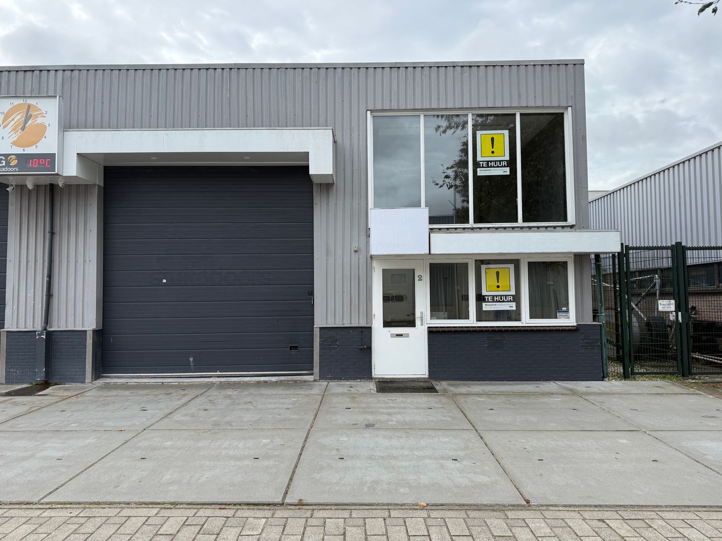 View photo 3 of Einsteinstraat 2