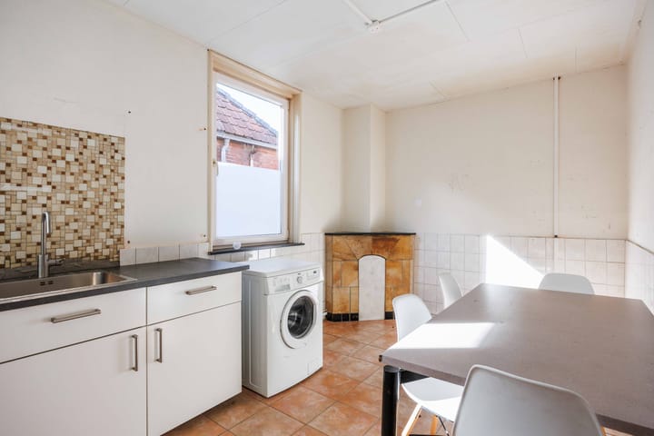 Photo 19 of Heerestraat 22