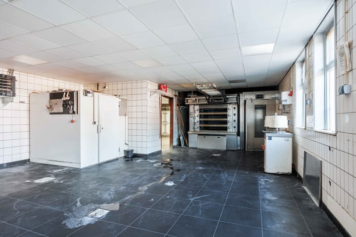 Photo 38 of Heerestraat 22