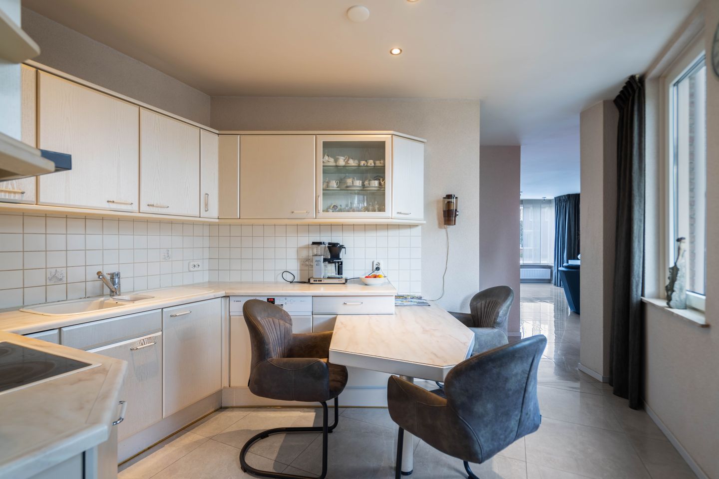 Foto 19 van Lochtstraat 2