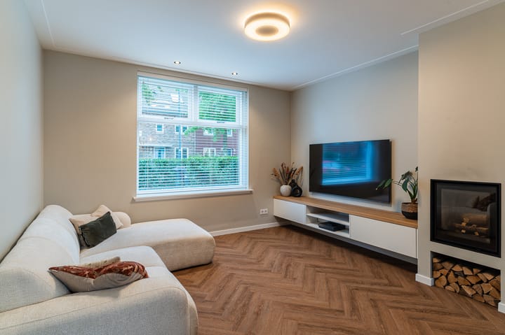 Foto 3 van Esschestraat 12