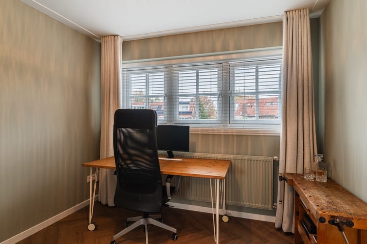 Foto 31 van Esschestraat 12