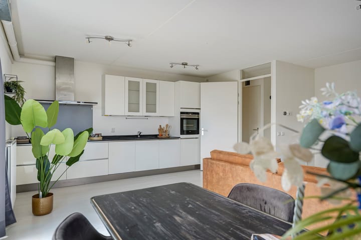 Foto 13 van Waldorpstraat 492