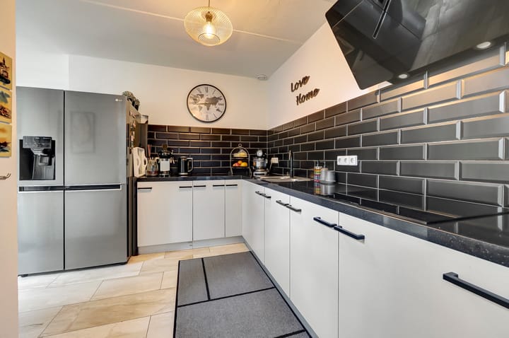 Photo 3 of Ommerbos 61