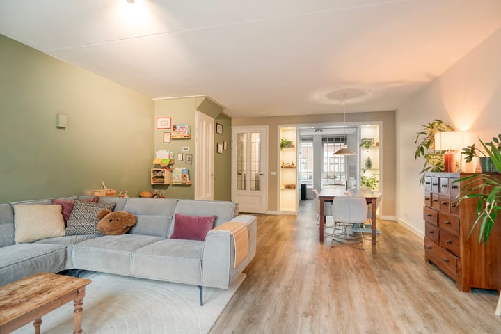 Photo 11 of Regenboog 11