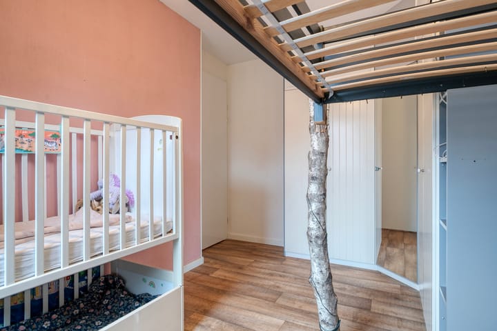 Photo 26 of Regenboog 11