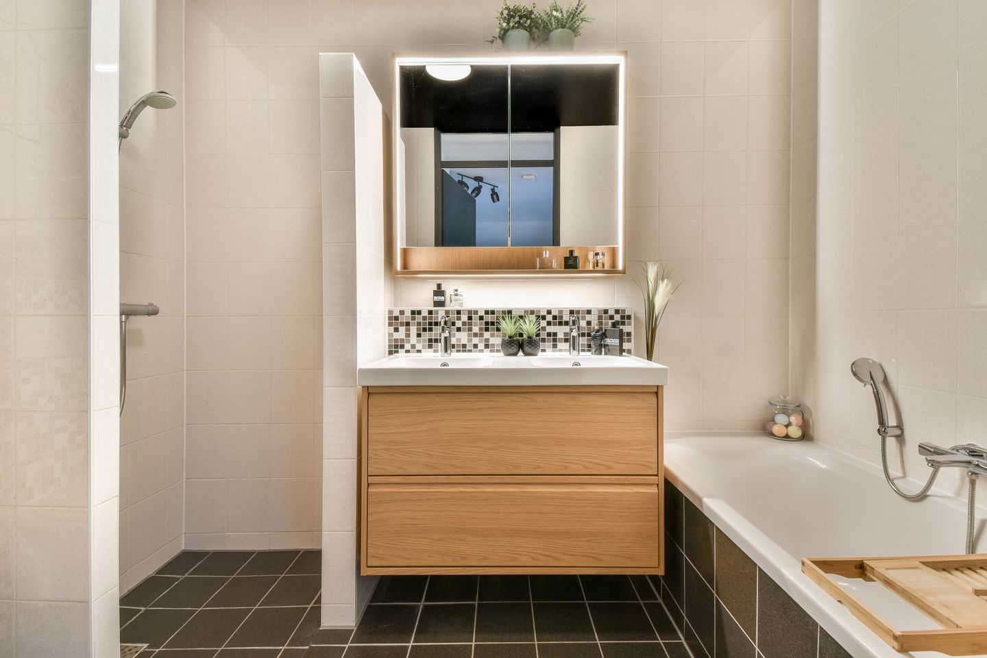 Foto 35 van Jan Vrijmanstraat 305