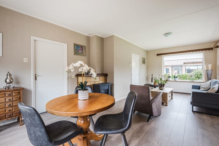 Foto 15 van Margrietlaan 10