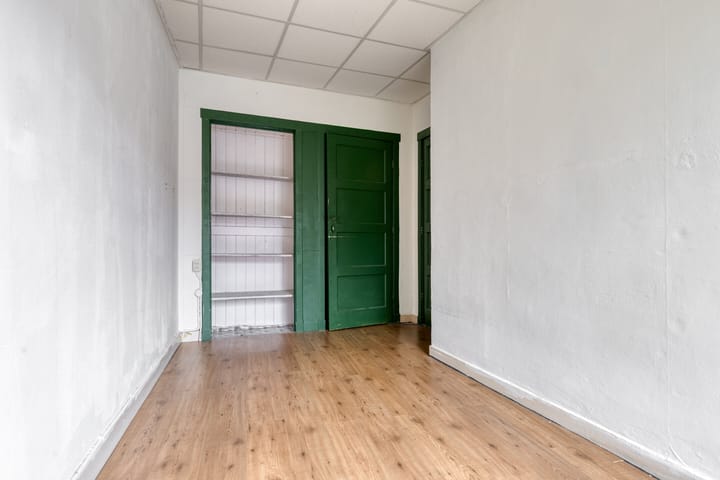 Photo 14 of Narmstraat 23-A