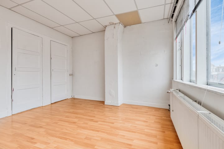 Photo 21 of Narmstraat 23-A