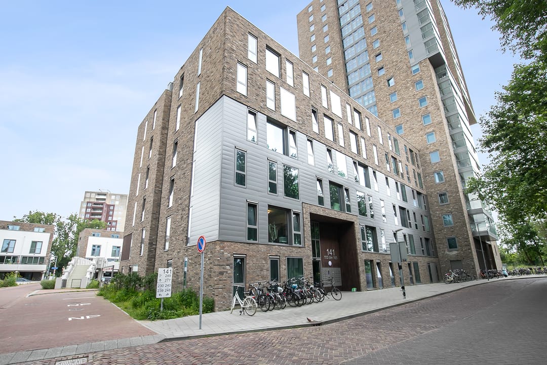 Foto 2 van Friesestraatweg 141-80