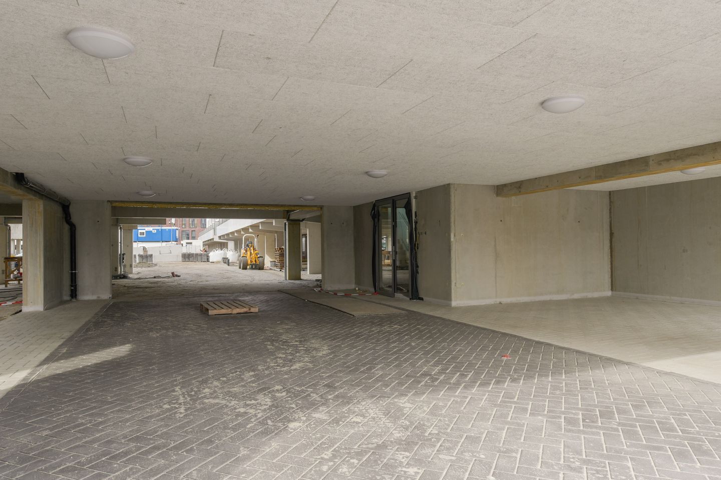 Foto 20 van Friesestraatweg 141-80