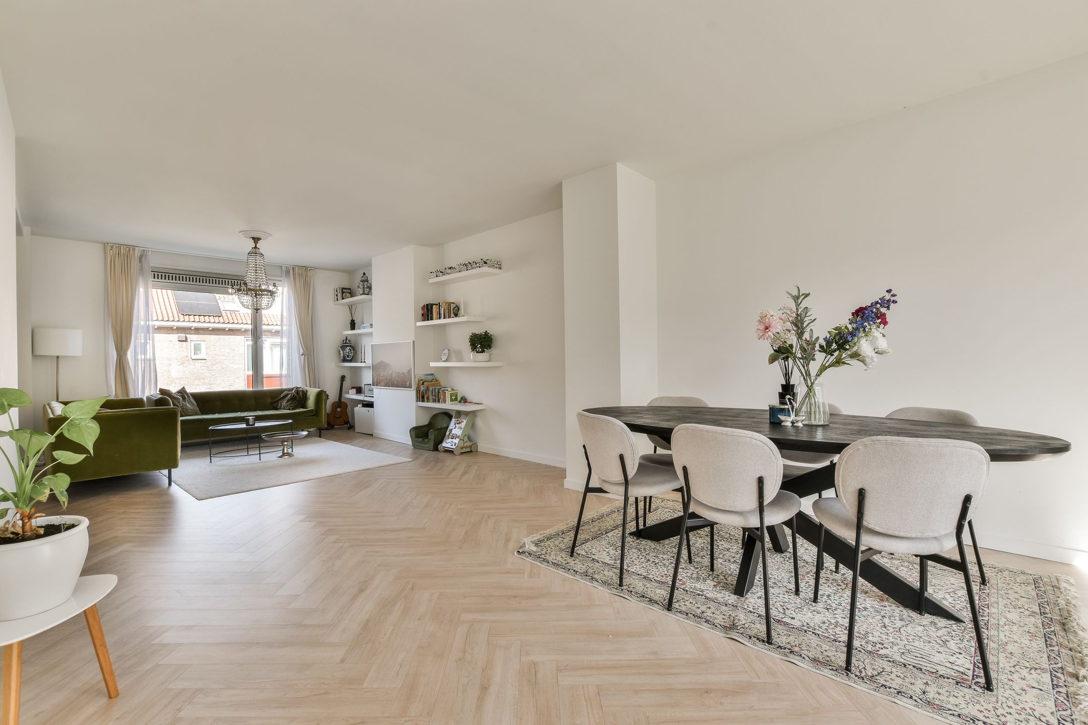 Photo 3 of Eikenrodelaan 76-BV